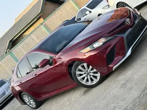 Toyota Camry 2019 Red