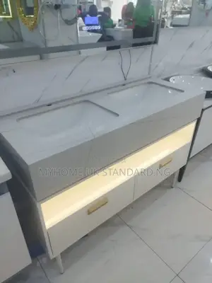 Latest Modern Bathroom Vanity Cabinet Set