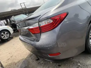 Lexus ES 350 FWD 2014 Gray