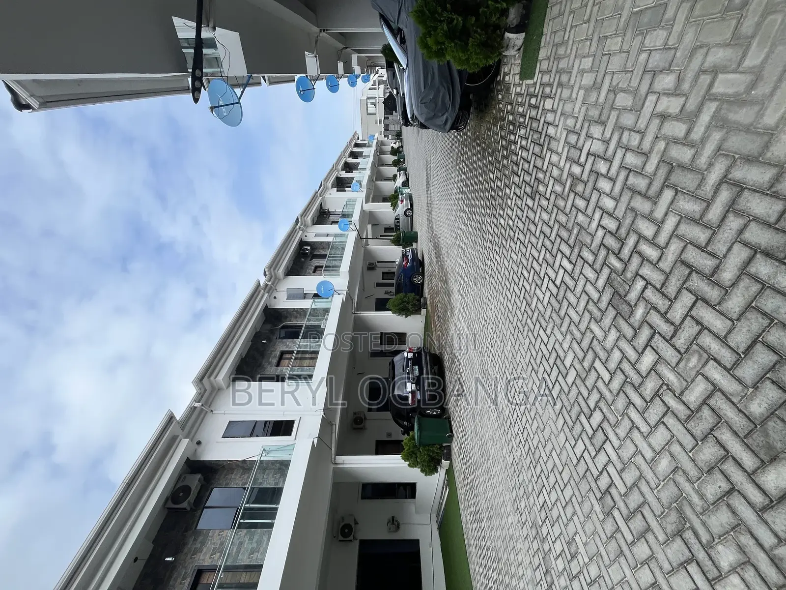 Weekly Room Available (Luxury)