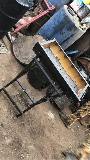 Half Medium Barbecue Grill Stand