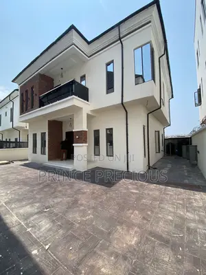 5bdrm Duplex in Chisco, Ikate for rent