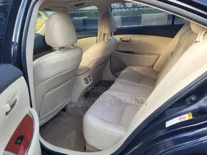 Lexus ES 350 2011 Blue