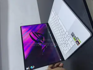Laptop Asus ROG Zephyrus G14 16GB AMD Ryzen 9 SSD 1T