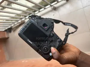 Photo - Canon 5d Mark Iii
