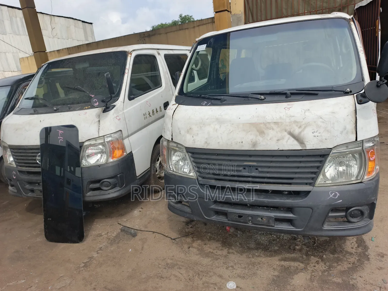 Nissan Caravan (Urvan) 2021 White
