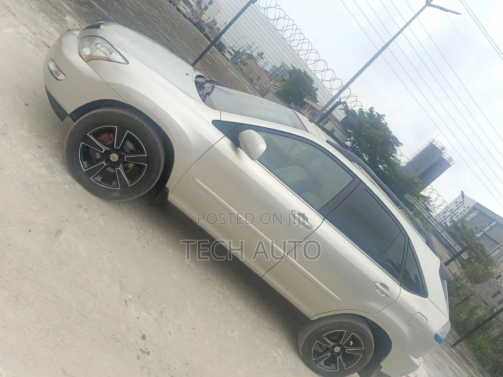 Lexus RX 330 2005 Gold