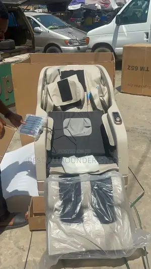 Full Body Massage Chair With Extra Control