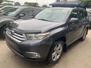 Toyota Highlander Limited 3.5l 4WD 2013 Gray