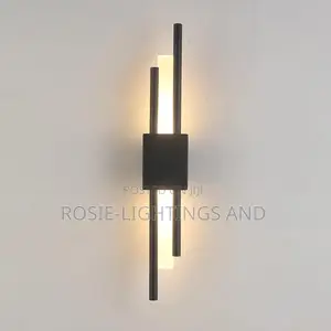 Modern Led Wall Bracket in Black