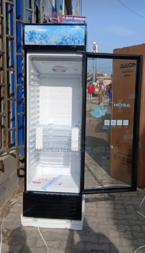 Standing Glass for Selling of Drinks
