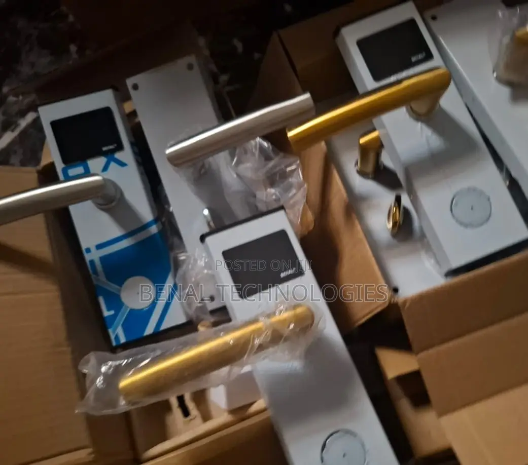 Easy Hotel Access Control: Card Lock System and Approachable