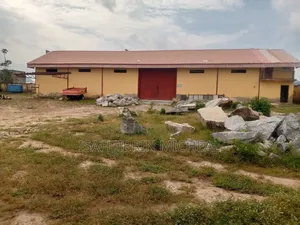 Massive 300sqm Warehouse at Deidei Market for Rent