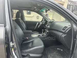 Toyota Highlander 2012 Gray