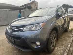 Toyota RAV4 2014