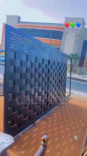 Dt 77 Gate