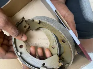 Brake Shoe for Hyundai Sonata Tucson 08-016 Kia Toyota Lexus
