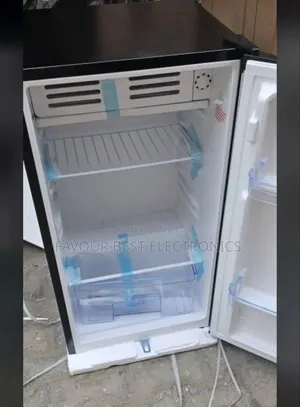 Brand New Royal 90l Table Top Fridge Super Cooling External