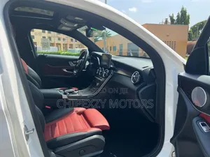 Mercedes-Benz GLC-Class 2017 White