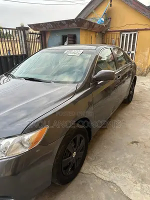 Toyota Camry LE 4dr Sedan (2.4L 4cyl 5A) 2009 Gray