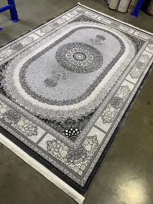 Laila Center Rug