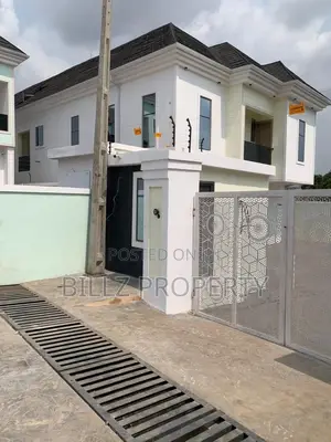 Furnished 3bdrm Apartment in Magodo Phase 1, Berger for sale