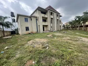 22 Room Hotel With Furniture