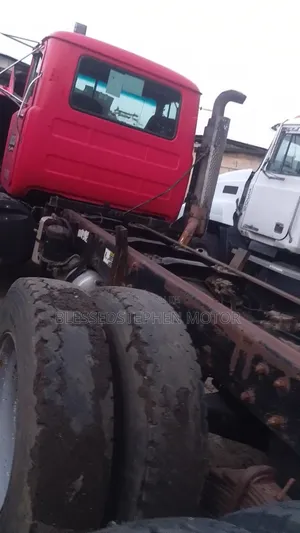 Mack Truck Tractor Head