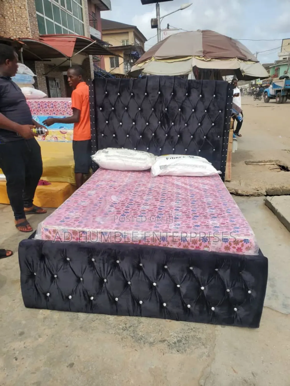 Mouka Bedframe.