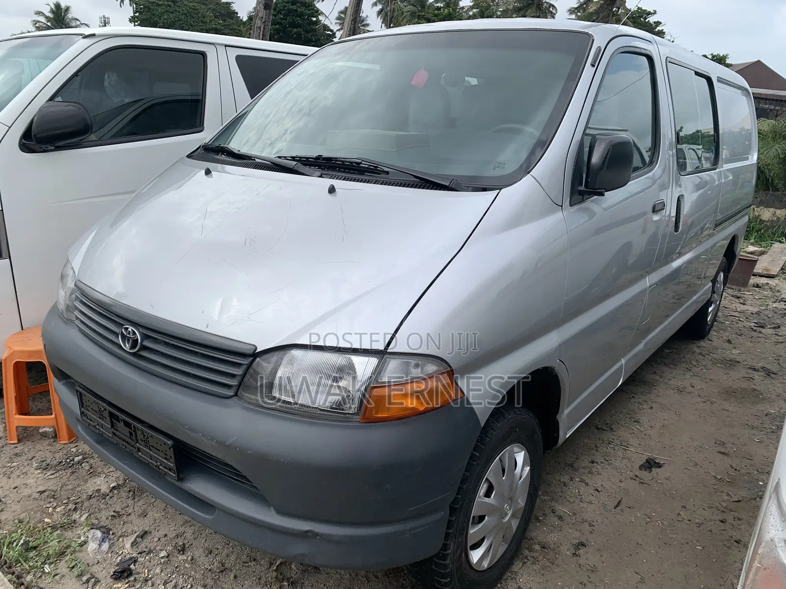 Toyota HiAce 2003 Silver