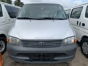 Toyota HiAce 2003 Silver