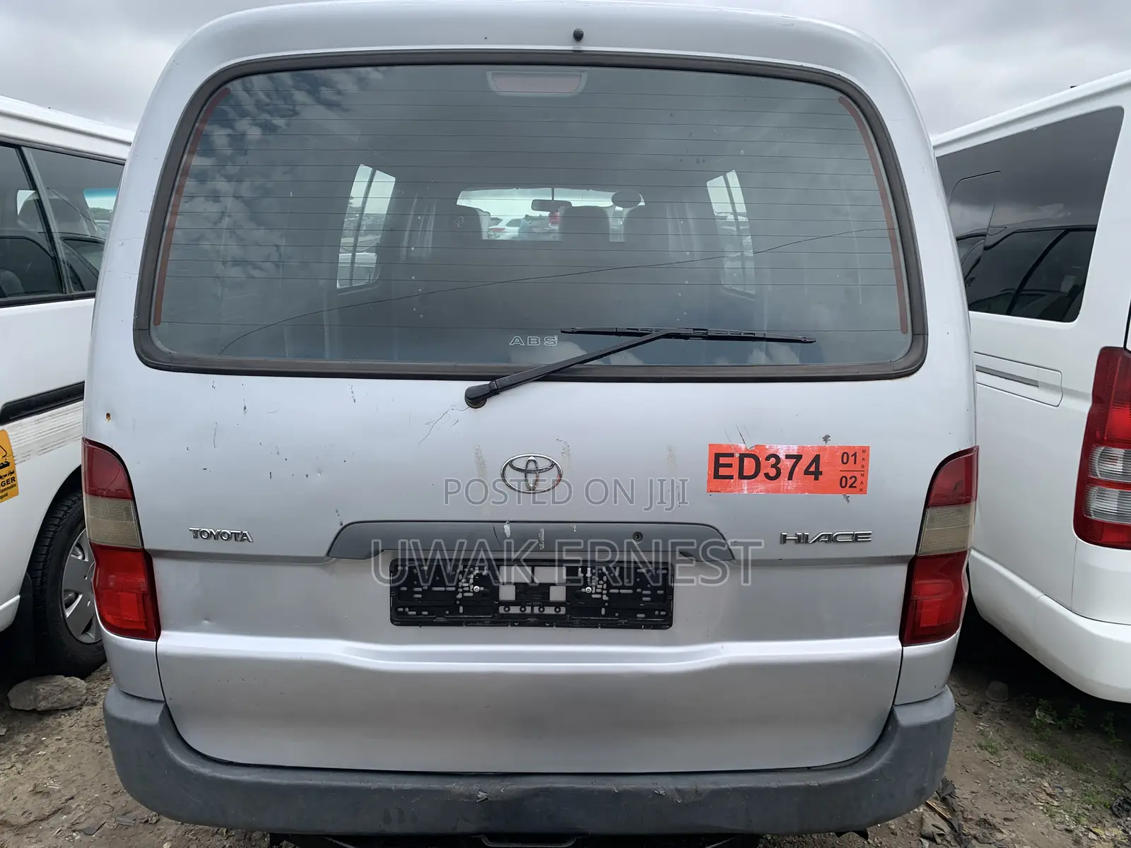 Toyota HiAce 2003 Silver