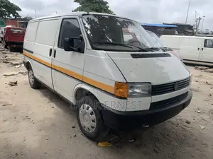 Volkswagen Transporter 2000 White