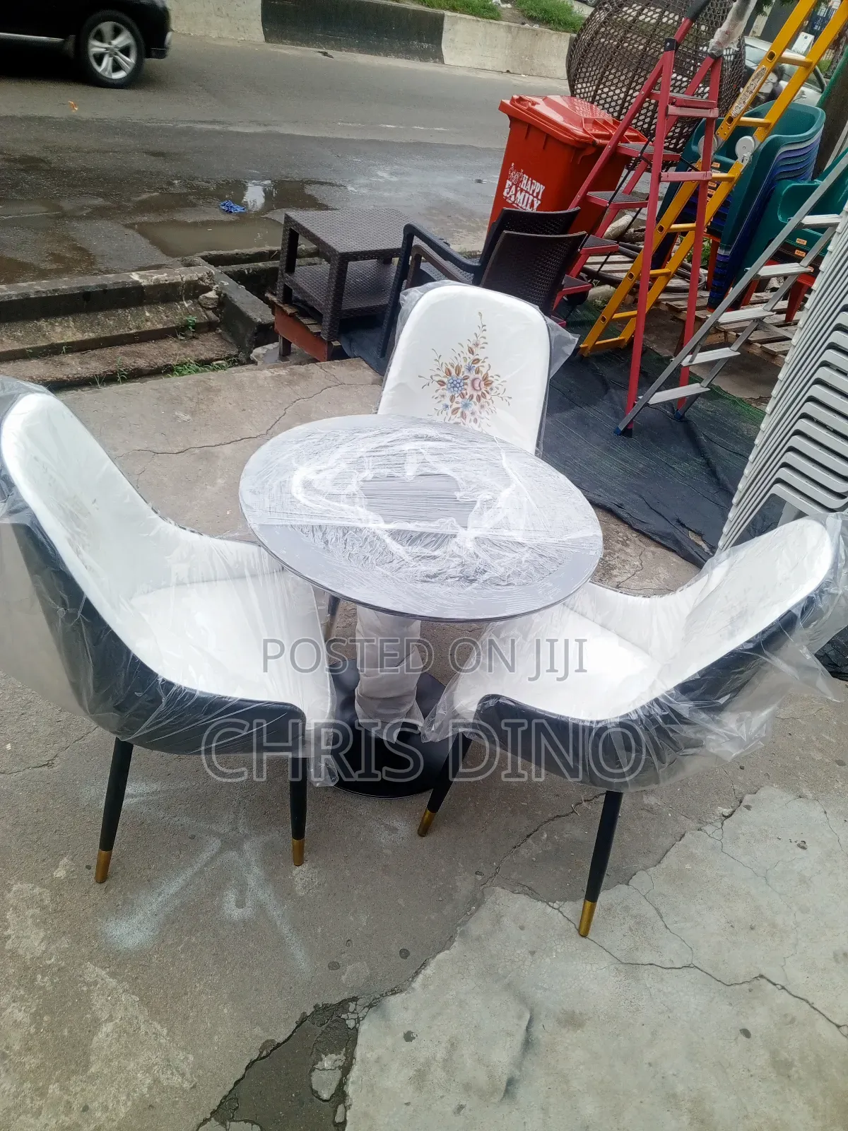 Standard Dining Chair and Table