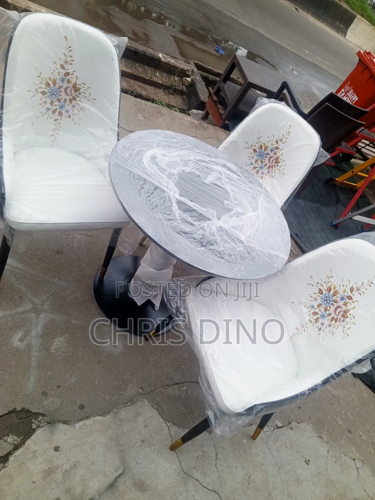 Standard Dining Chair and Table