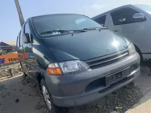 Toyota HiAce 2006 Grey
