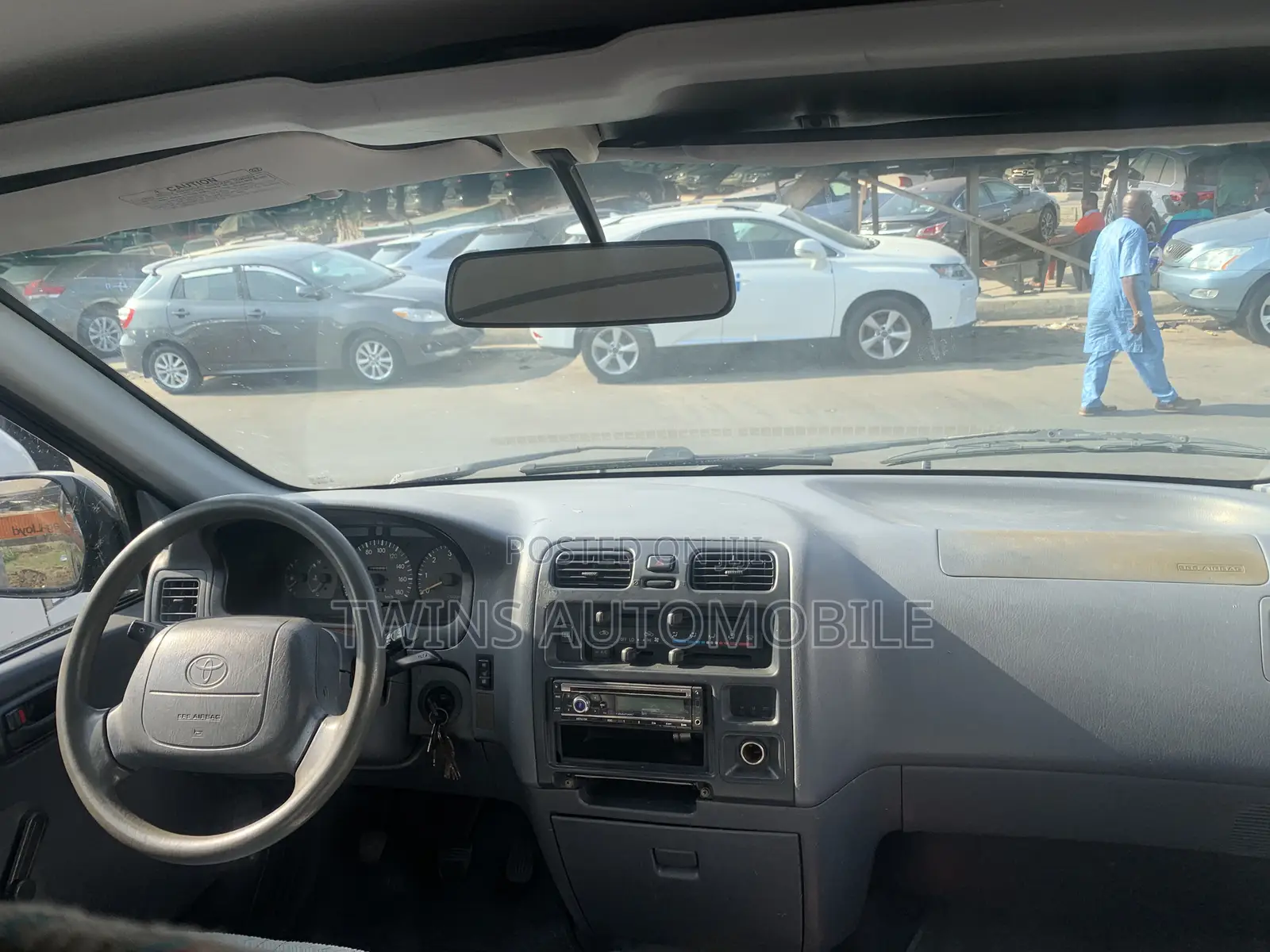 Toyota HiAce 2006 Grey