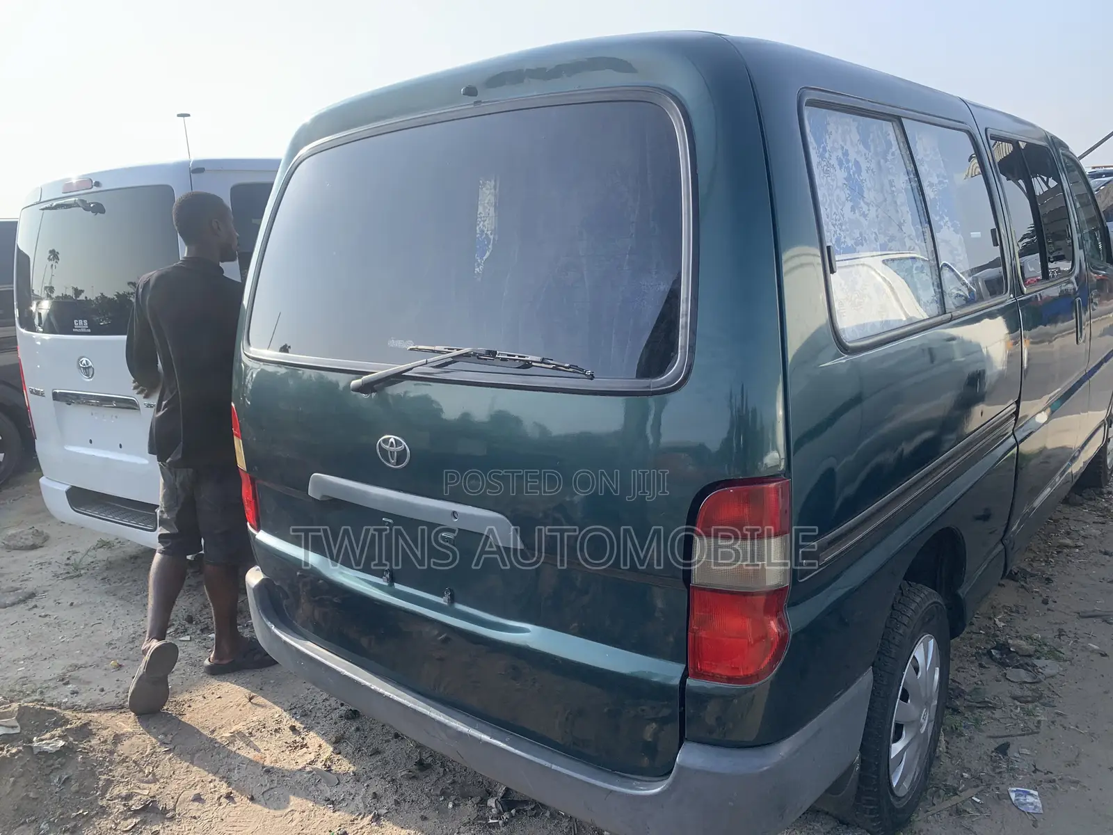 Toyota HiAce 2006 Grey