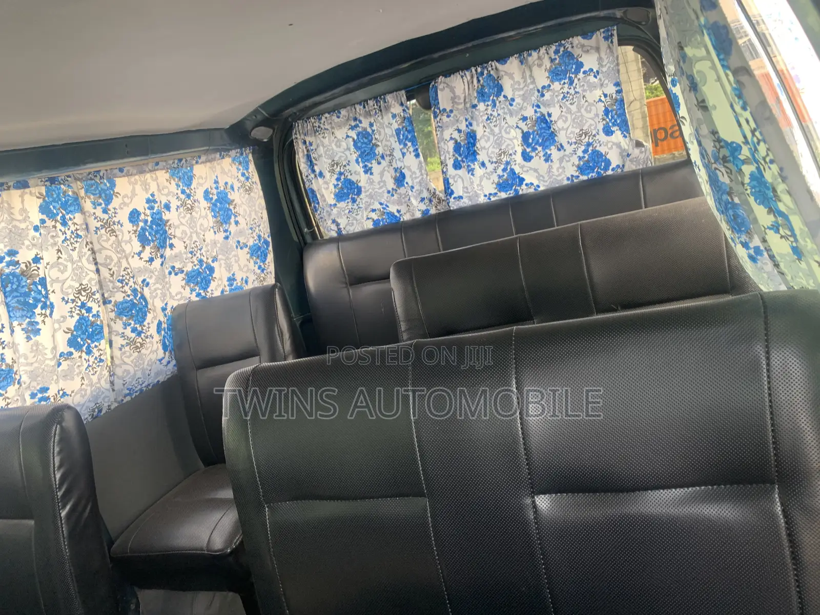 Toyota HiAce 2006 Grey