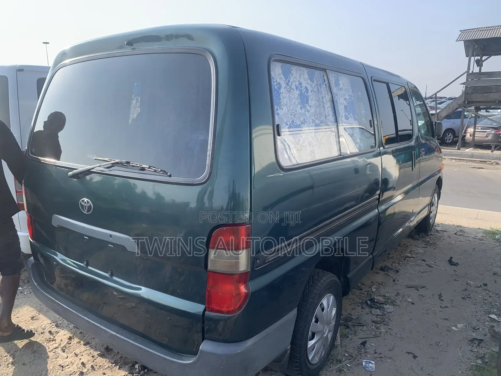 Toyota HiAce 2006 Grey