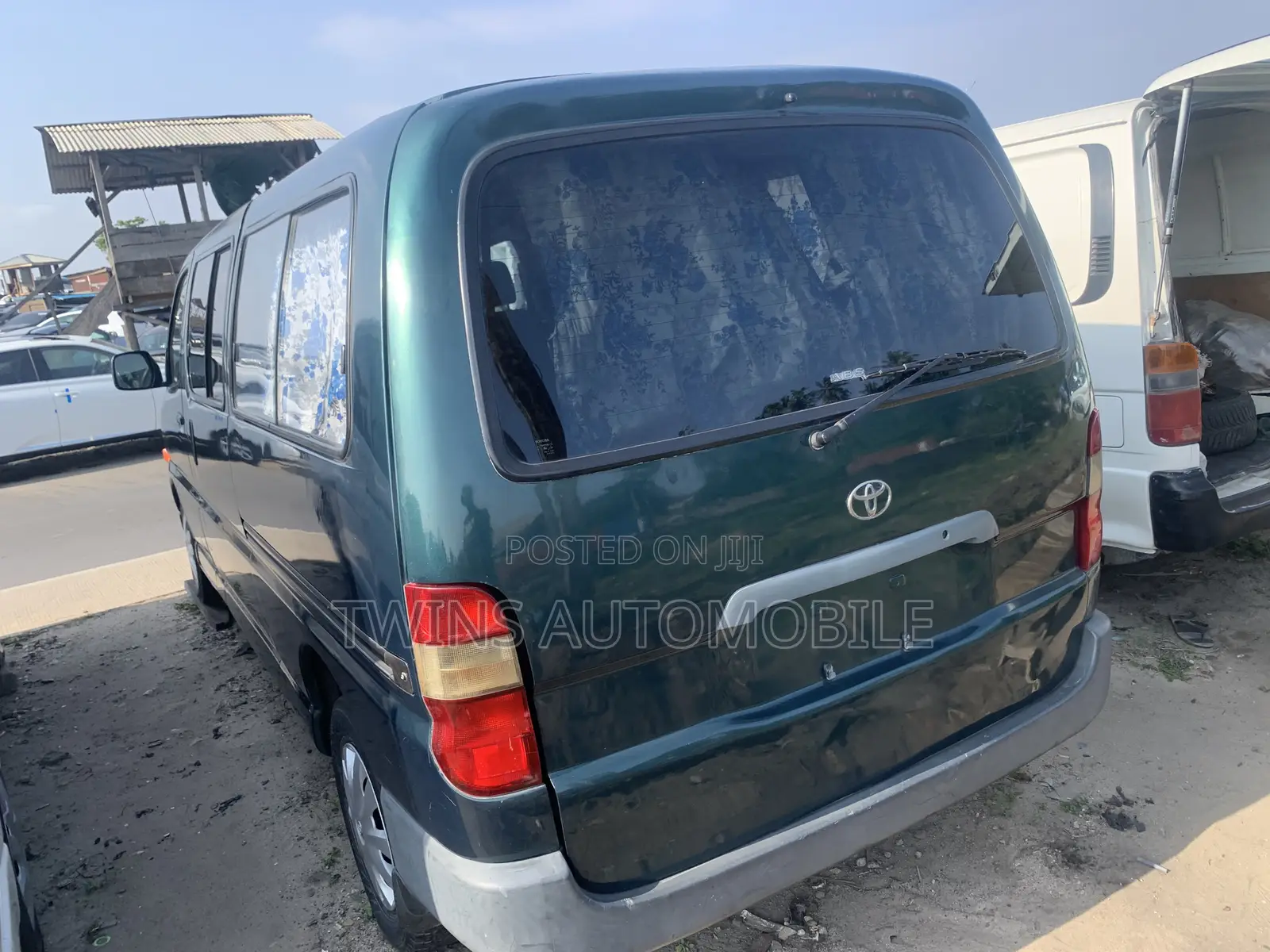 Toyota HiAce 2006 Grey