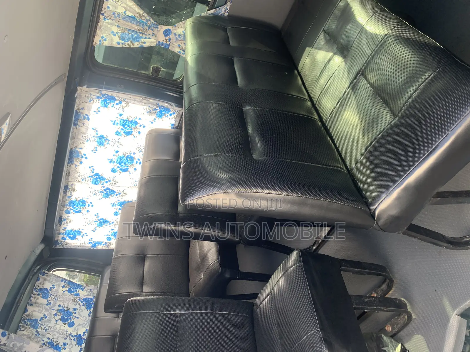 Toyota HiAce 2006 Grey