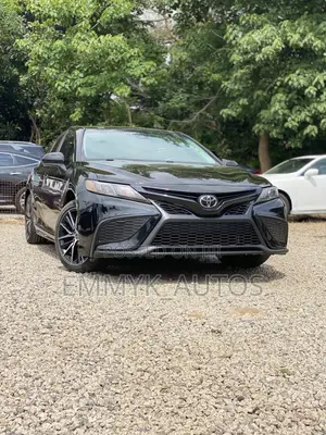 Toyota Camry SE 2021 Black