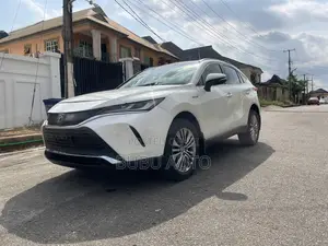 Toyota Venza XLE AWD 2023 White
