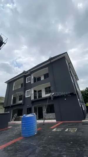 2bdrm Block of Flats in Akwaka Estate, Port-Harcourt for rent