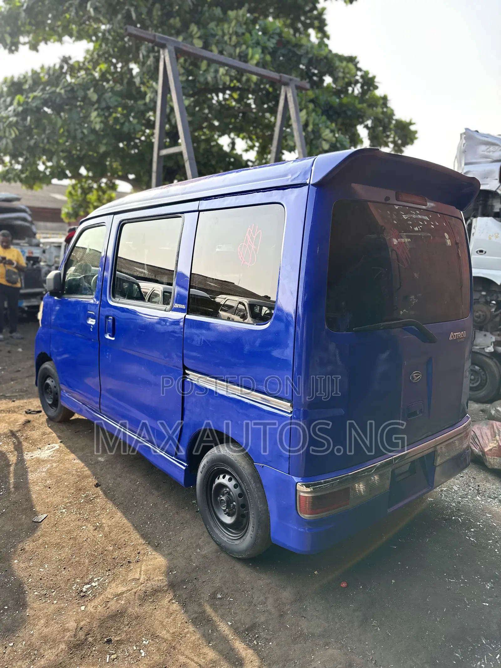 Daihatsu Hijet 2012 Blue