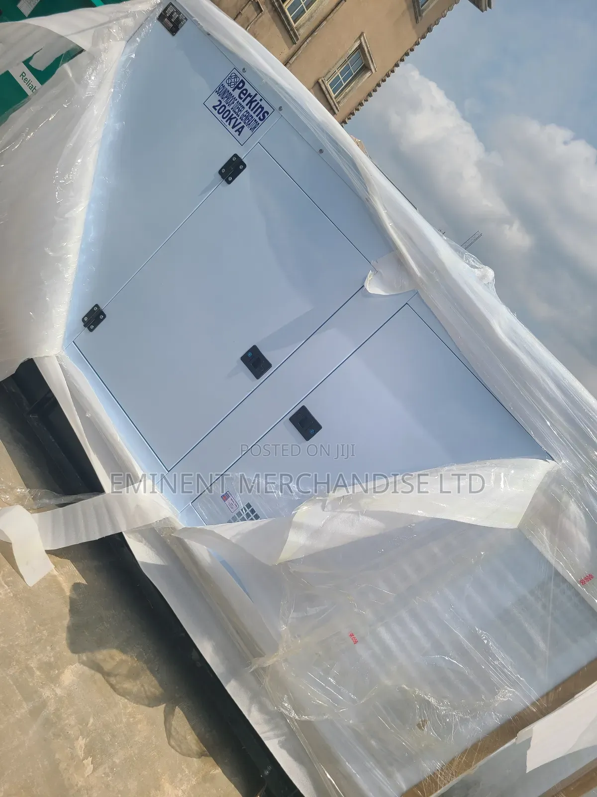 200kva Perkins Soundproof Generator White
