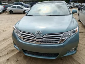 Toyota Venza 2011 Green