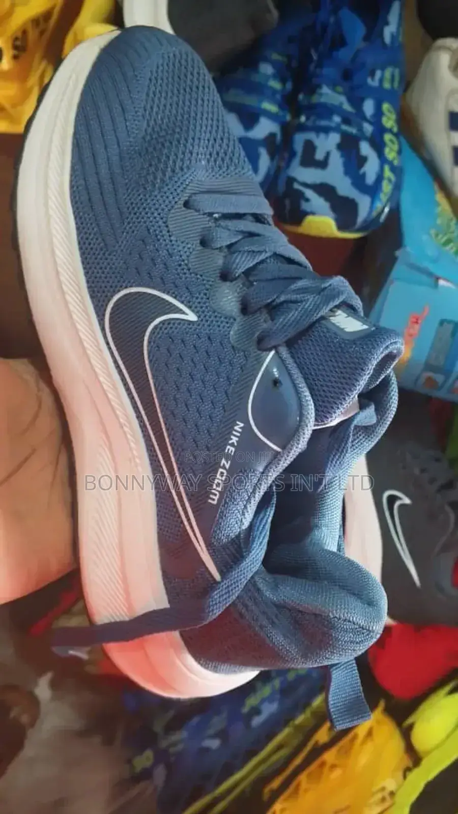 Nike Jugging Canvas For Sale
