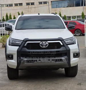 Photo - New Toyota Hilux 2023 White